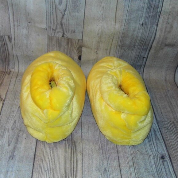 DISNEY Mickey Mouse Plush Yellow Slippers Adult Size Medium Womens Size 7/8 - Picture 2 of 5